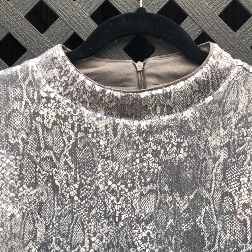 NWT Chico’s Mock Neck Sequin Python Print Top Siz… - image 8